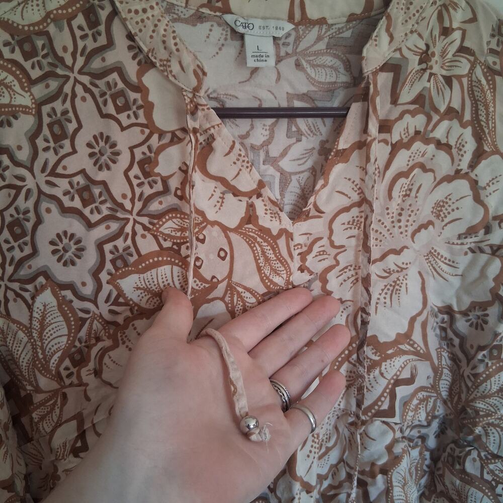 Cato Women’s L Brown Floral Boho Rayon Blouse Batik Border Print Peasant Top - Picture 3 of 7